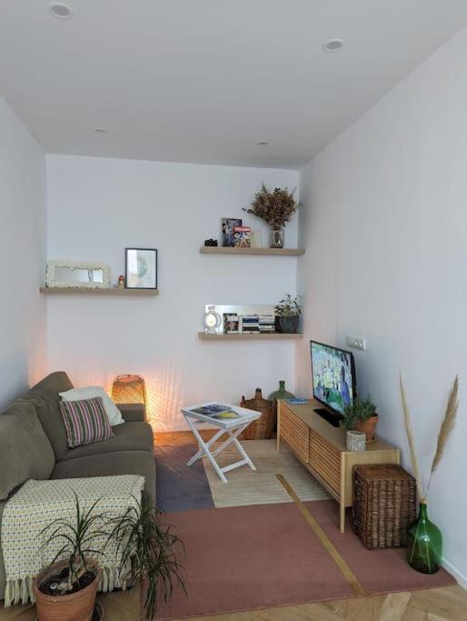 Appartement T2 Cosy Avec Terrasse Et Parking à Marseille Extérieur photo